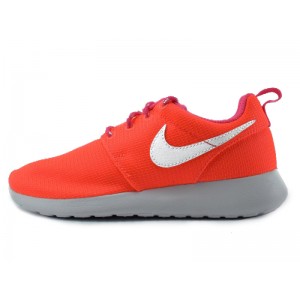Маратонки NIKE ROSHE ONE Маратонки NIKE ROSHE ONE